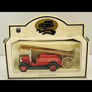 ❤️SOLD❤️Collectible Chevron Model Diecast Refinery Fire Truck 1934 Dennis